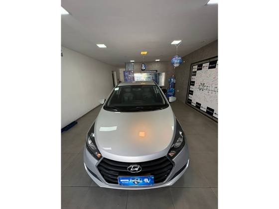 HYUNDAI HB20 1.0 COMFORT PLUS 12V FLEX 4P MANUAL